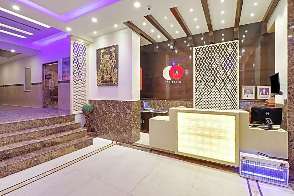 Capital O 2242 Hotel Yuvraj Deluxe