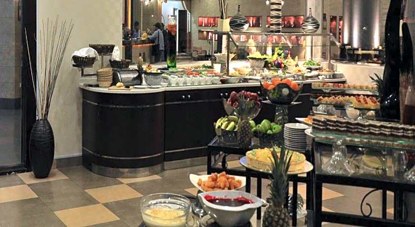 Golden Tulip Hail Hotel