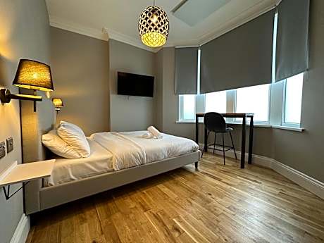 Double Room with Shared Bathroom