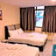 Southern Tip Hotel - City & 100m walk to McDonald's & FREE DOBI