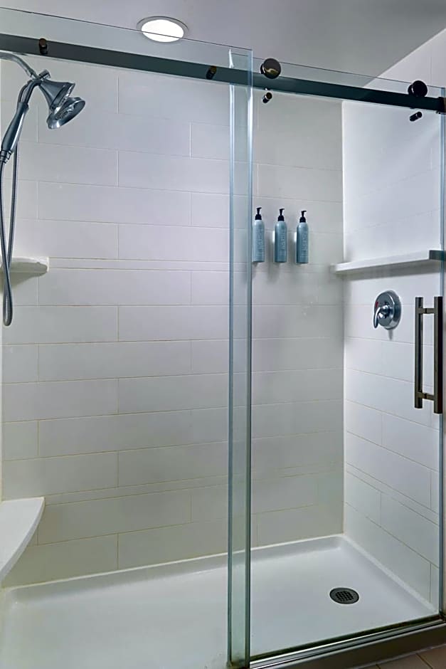 Courtyard by Marriott Frederick