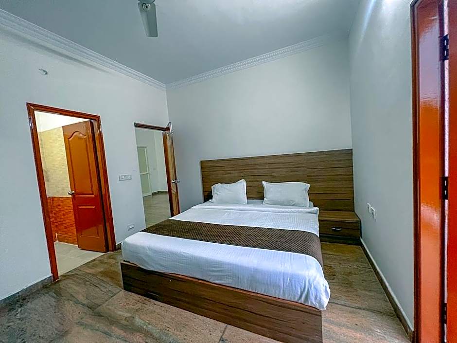 Hotel Elite by Agira