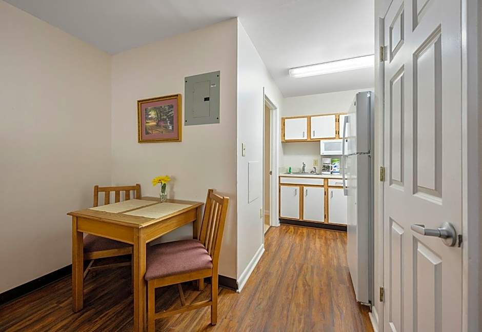 Affordable Suites Greenville
