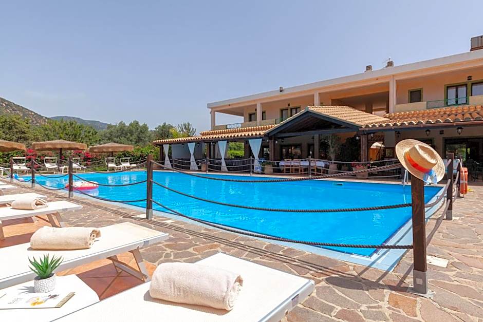 iH Hotels Le Zagare Resort