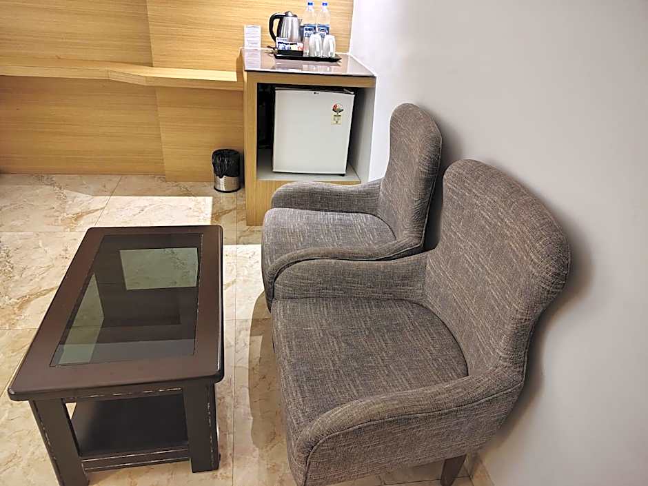LUXUS INN DHANBAD