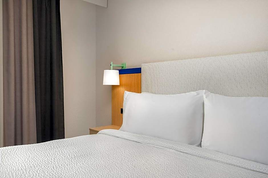 Garner Hotel Evansville East by IHG