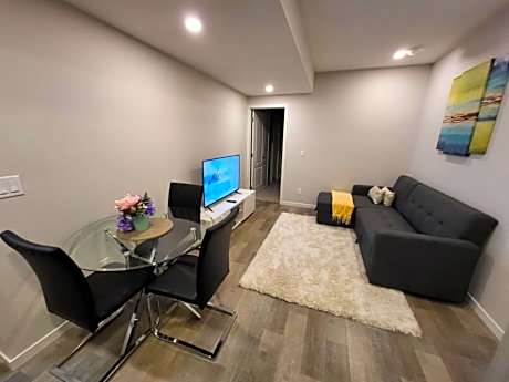 Modern 2 Bed Urban Retreat