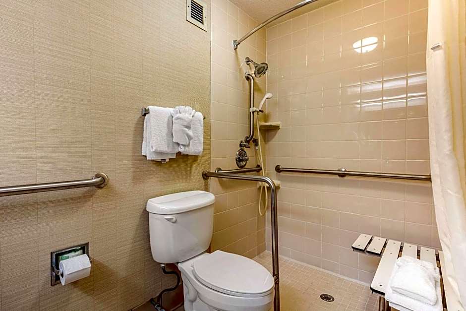 Quality Inn Exit 4