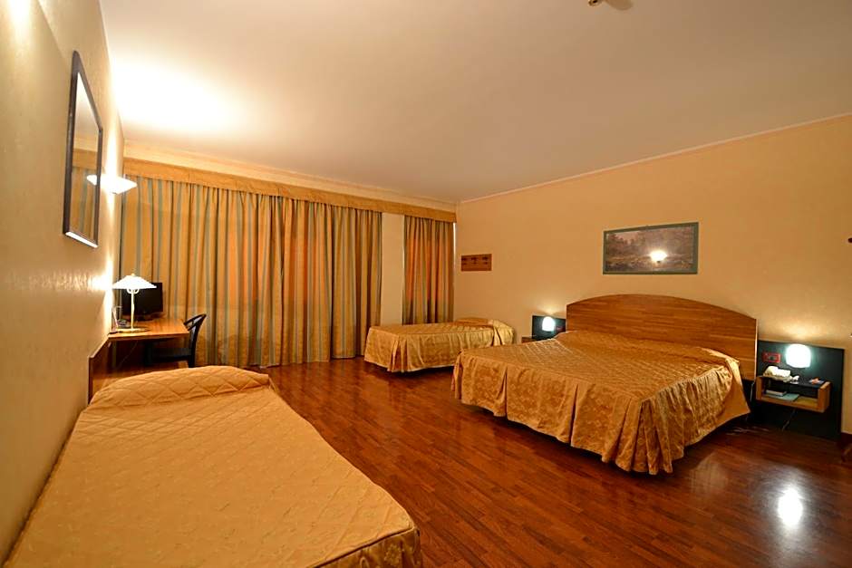 Sun Hotel