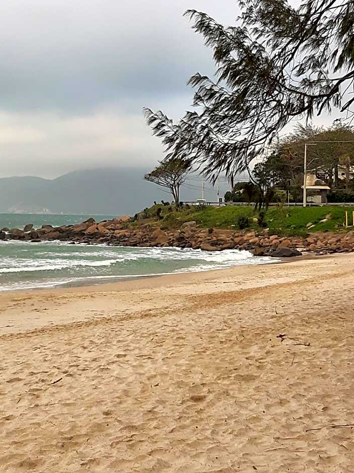 Casa completa perto da praia