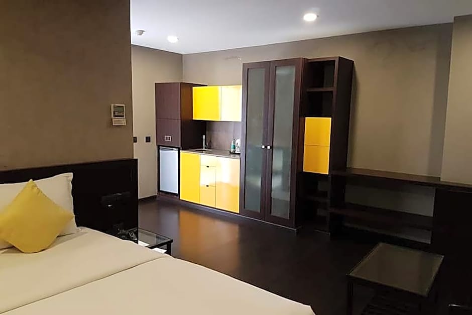 Hotel Dhans – Chennai, IL