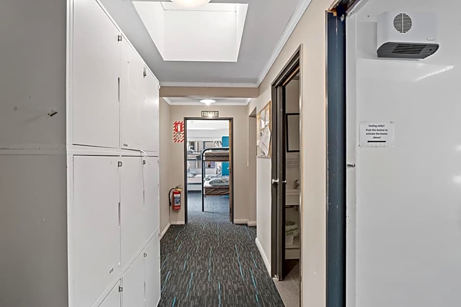 Mountain View Backpackers