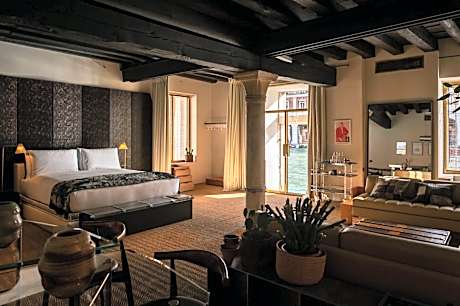 Apartment with Grand Canal and Rialto bridge view