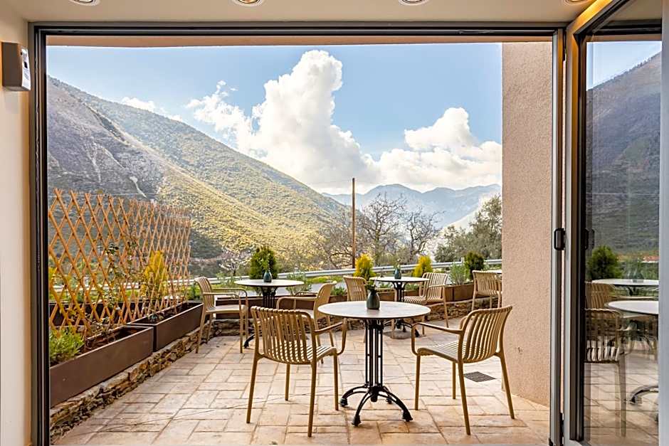 Denthis Hotel - Taygetos Mountain Getaway