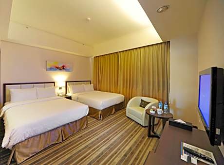 Extended Stay Suite with Two Queen Beds