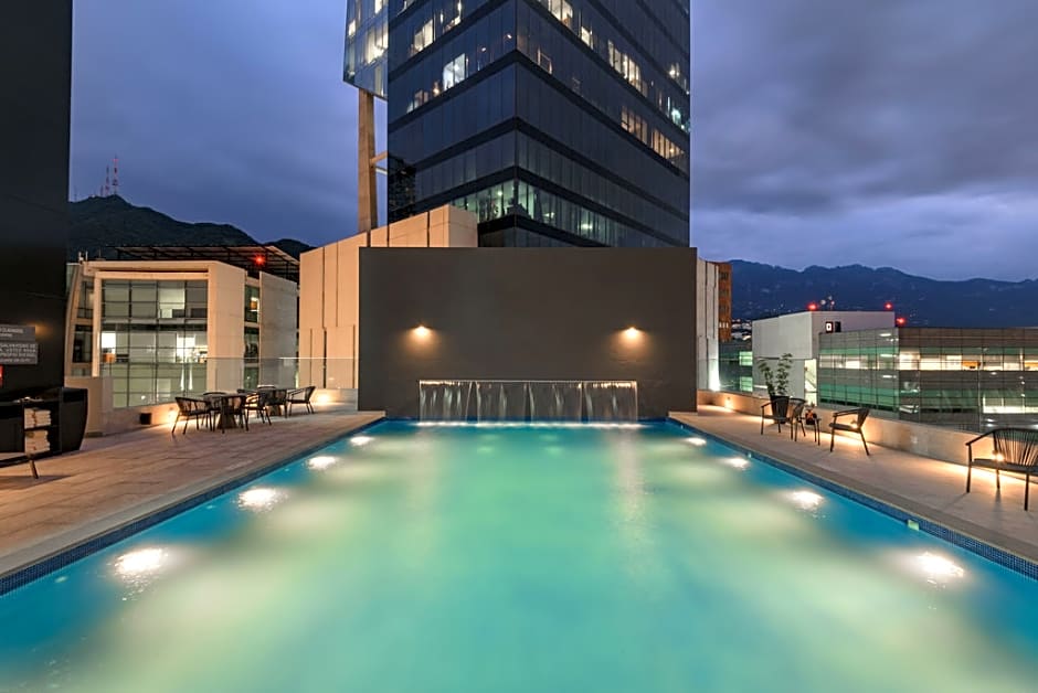 Hyatt House Monterrey Valle