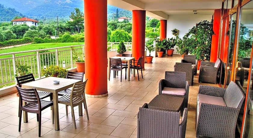 Maranton Beach Hotel