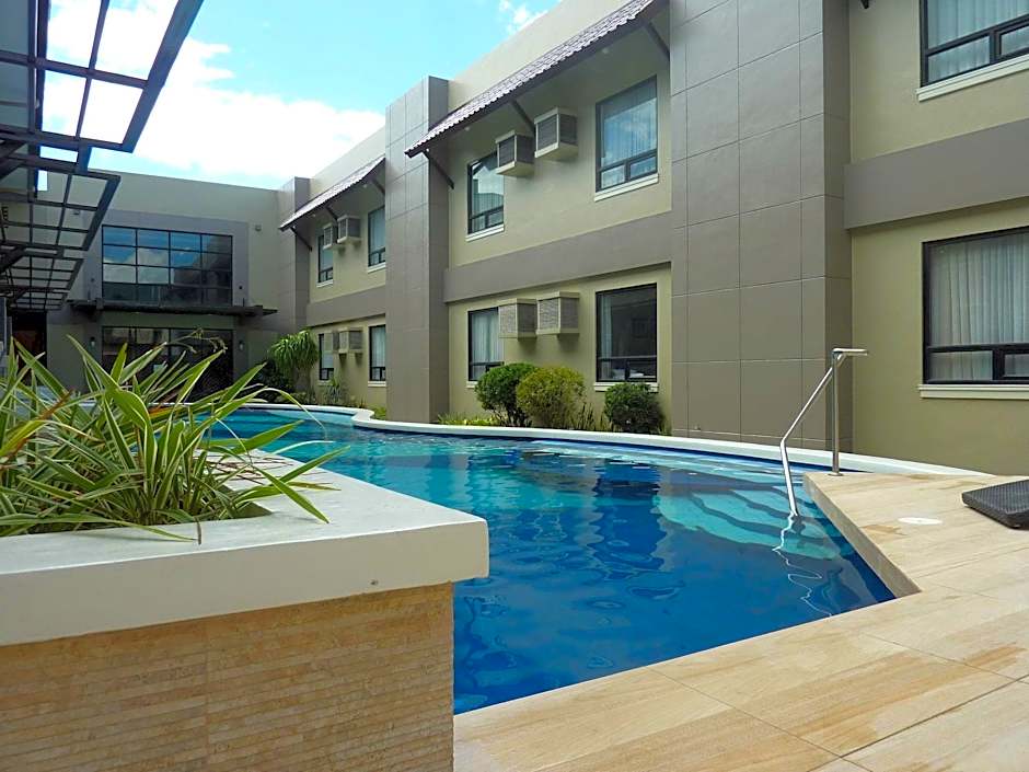 Circle Inn Hotel and Suites Bacolod