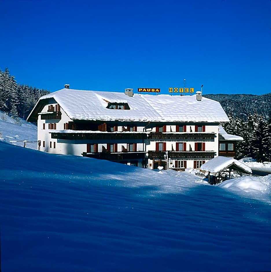 Hotel Pausa