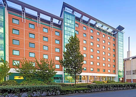 DoubleTree by Hilton Hotel Woking