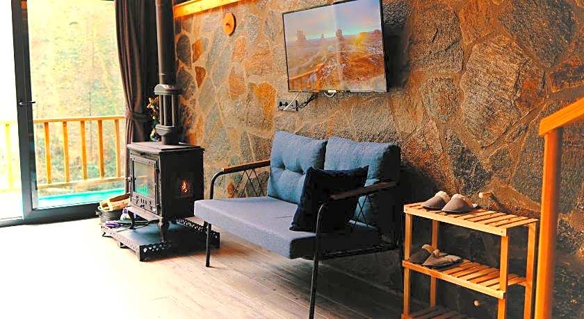 Golden Rose Bungalov