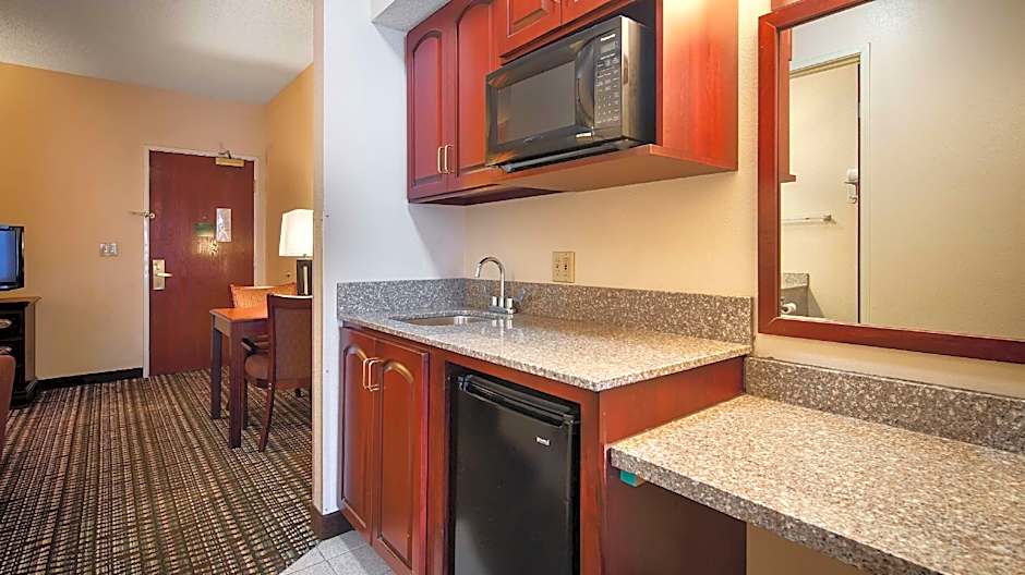 Quality Suites