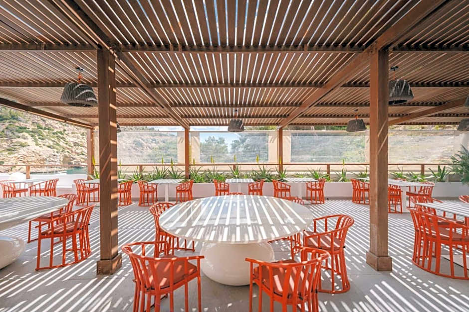 Palladium Hotel Cala Llonga - Adults Only