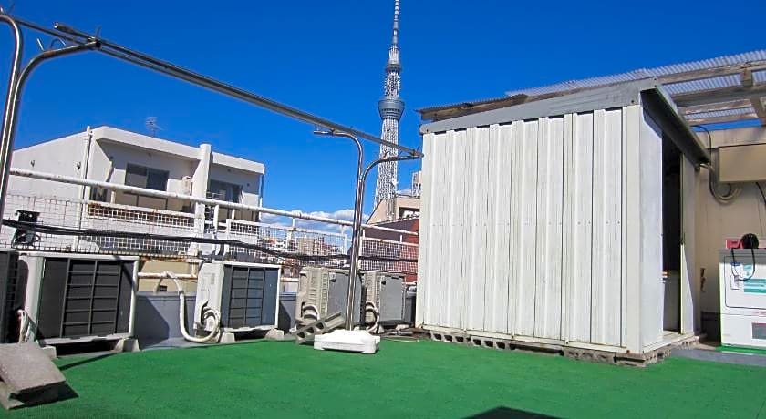 Nomad Hostel East