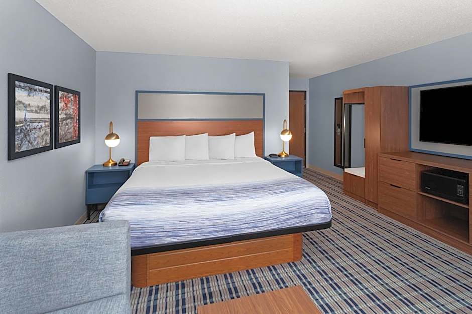 AmericInn by Wyndham Austin