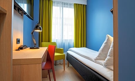 Small Single Room