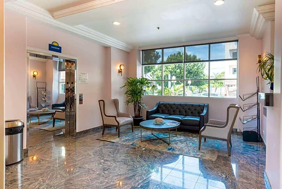 Days Inn by Wyndham Santa Monica