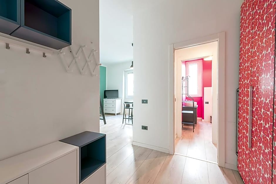 Guest Planet - Pretty Studio Dergano M3