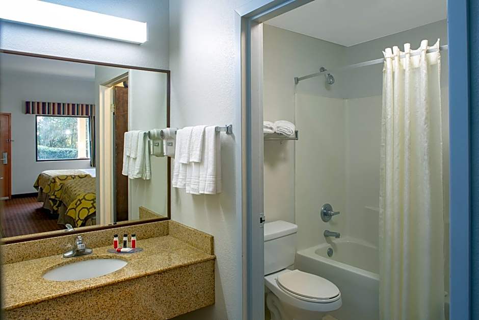Baymont by Wyndham Midway