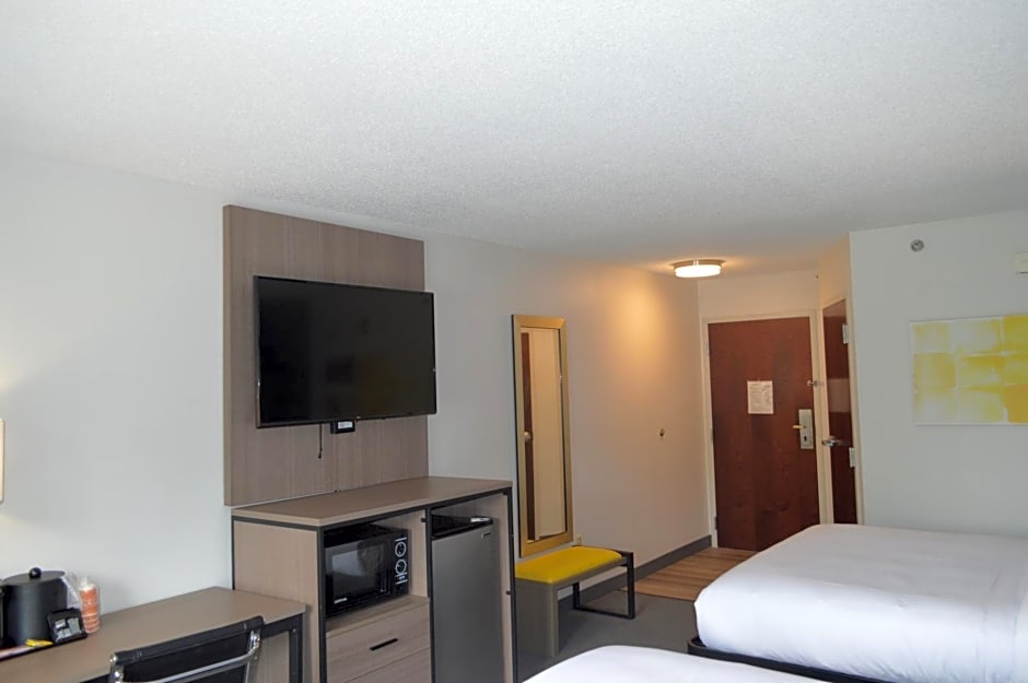 Comfort Inn & Suites Harrisburg-Hershey North