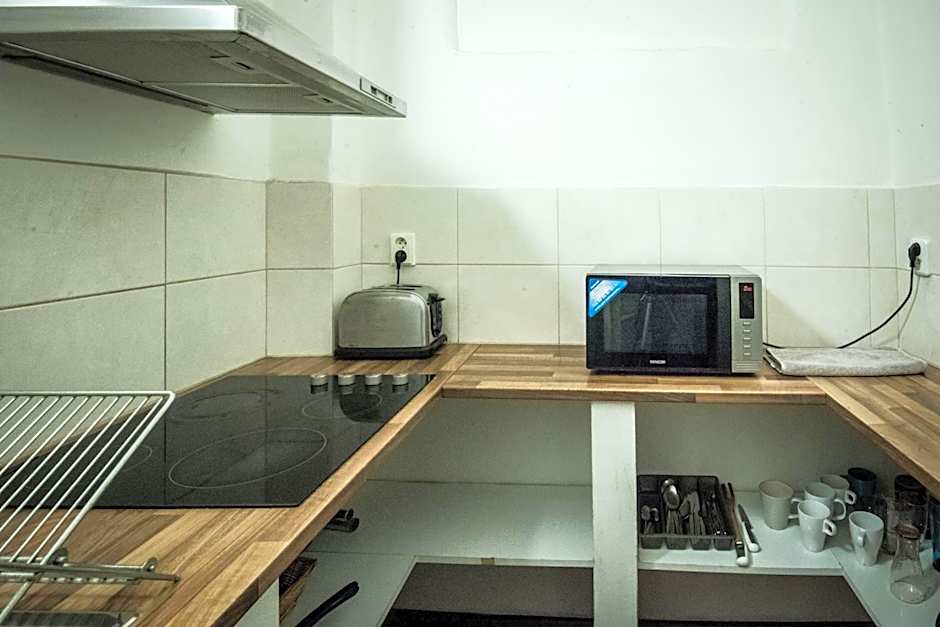 Charles Bridge Hostel & Apartments