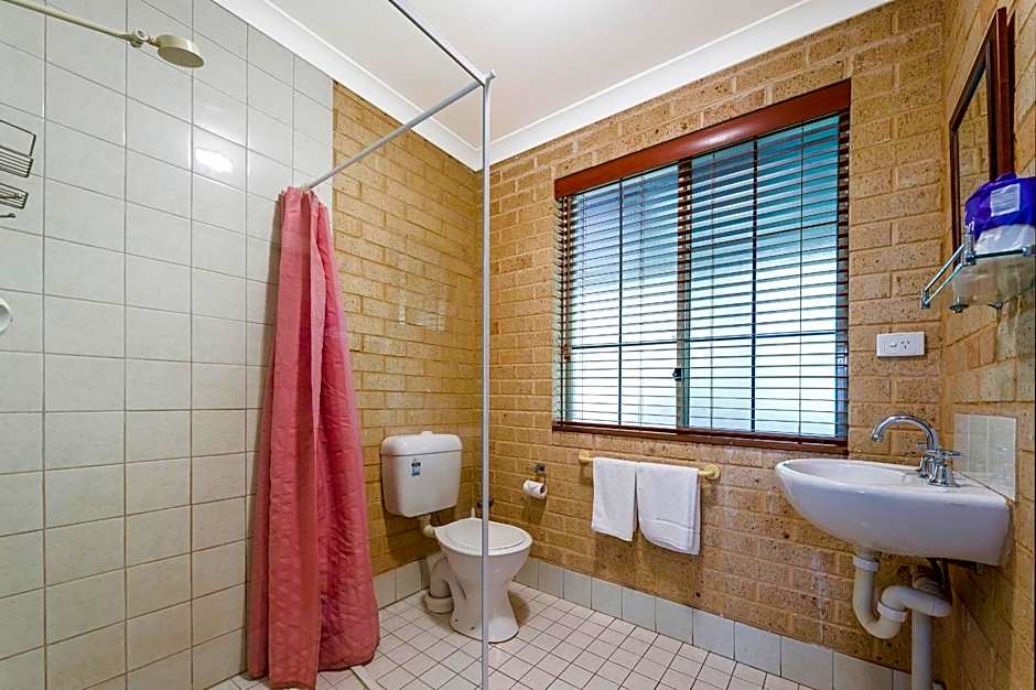 Travellers Rest Motel