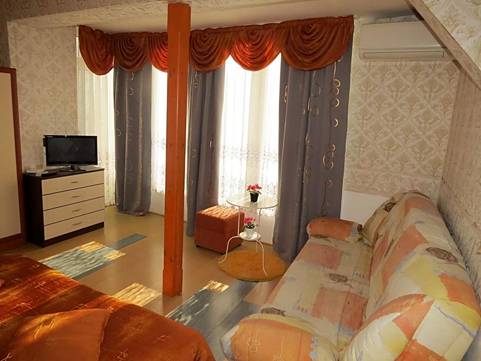 Family Hotel Lebed