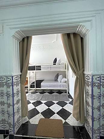 Bed in 4-Bed Mixed Dormitory Room