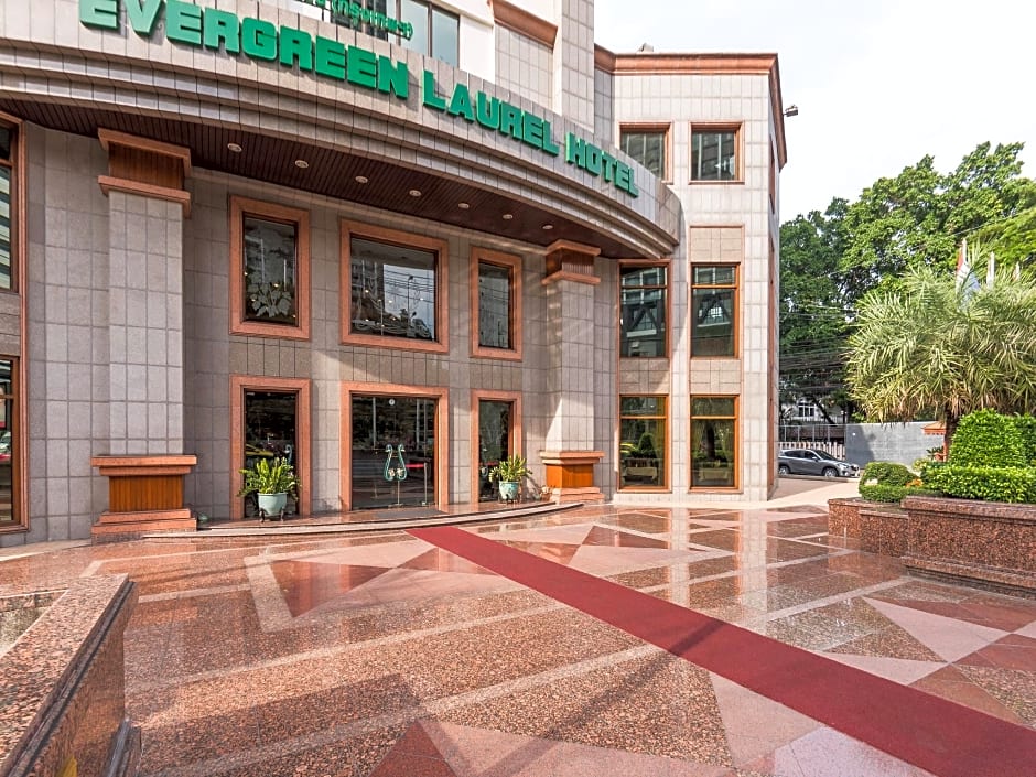 Evergreen Laurel Hotel