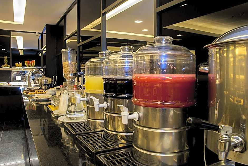 Américas Granada Hotel