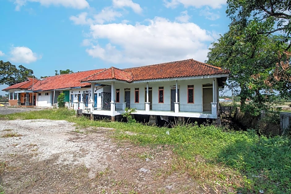 SPOT ON 92832 Al Mahira Syariah