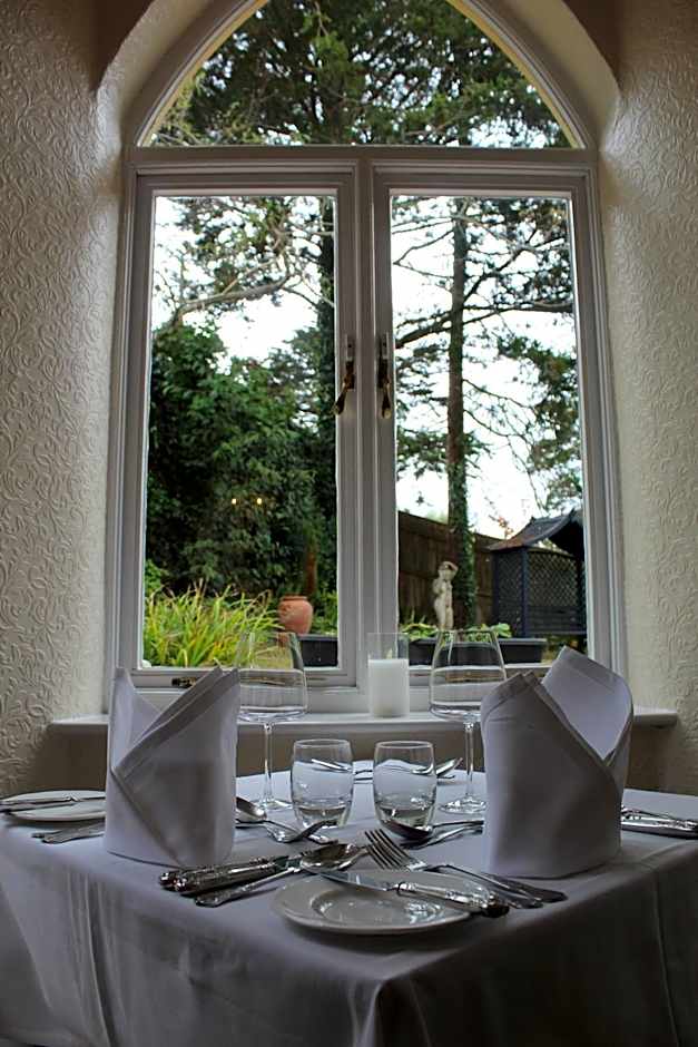 The Mount Pleasant Hotel