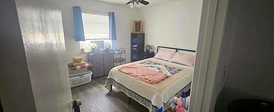 Sebastian Gardens Inn & Suites