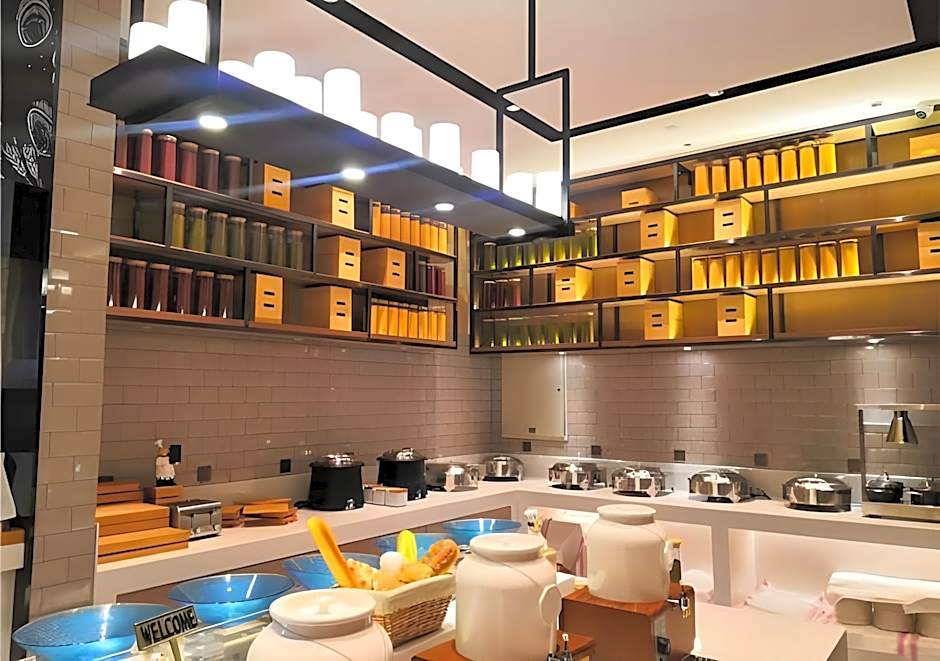 Echarm Hotel Shuangliu International Airport store – Chengdu, IL