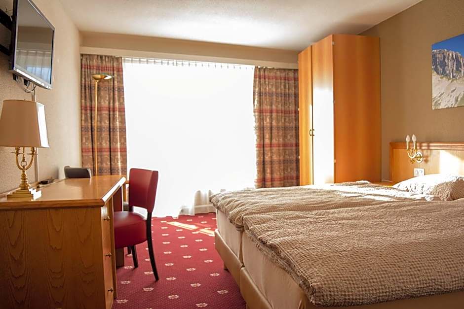 Alpine Classic Hotel