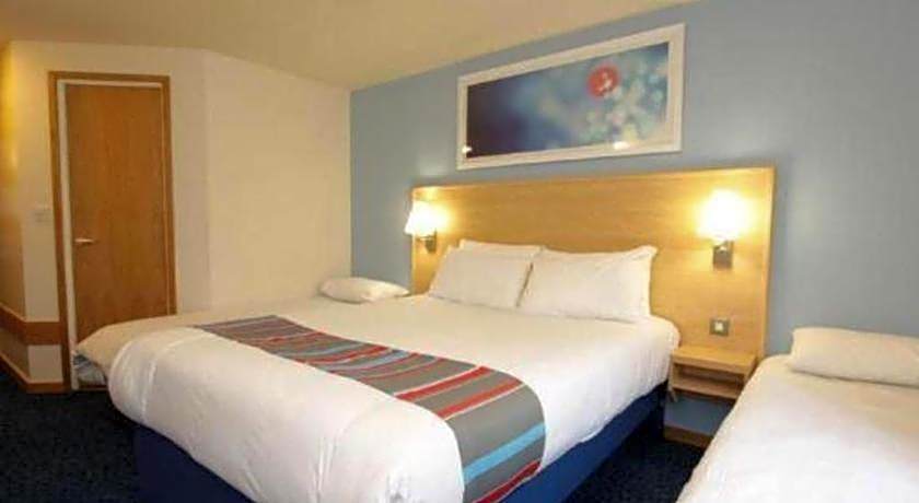 Travelodge Newcastle Whitemare Pool