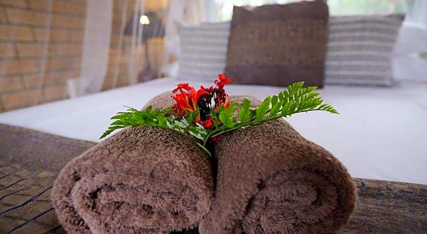 Ingwenya Lodge St Lucia