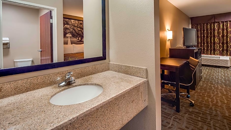 SureStay Hotel by Best Western Alexandria