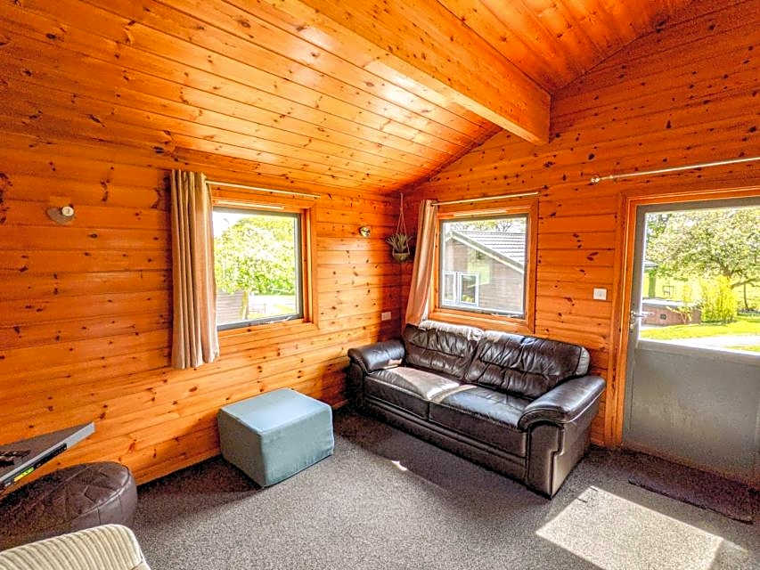 Avallon Lodges