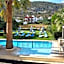 Sunshine Studios & Apartments